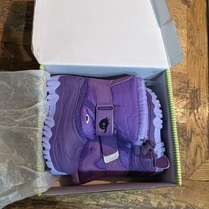 Purple snow boots